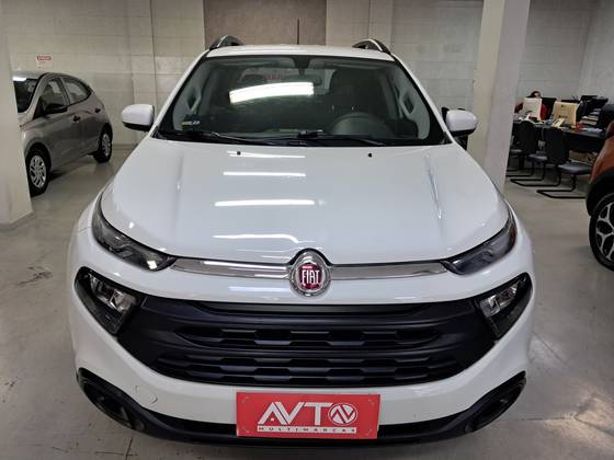 FIAT TORO 1.8 16V EVO FLEX FREEDOM AT6 FIAT TORO 1.8 16V EVO FLEX FREEDOM AT6